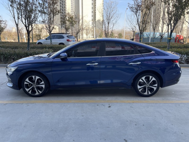 济宁21年现代菲斯塔8