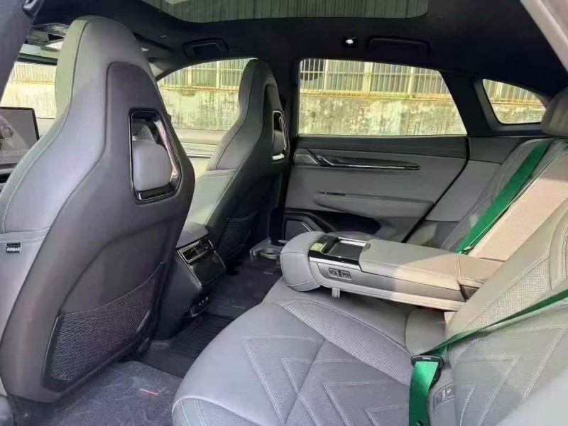 菏泽23年极氪汽车0015