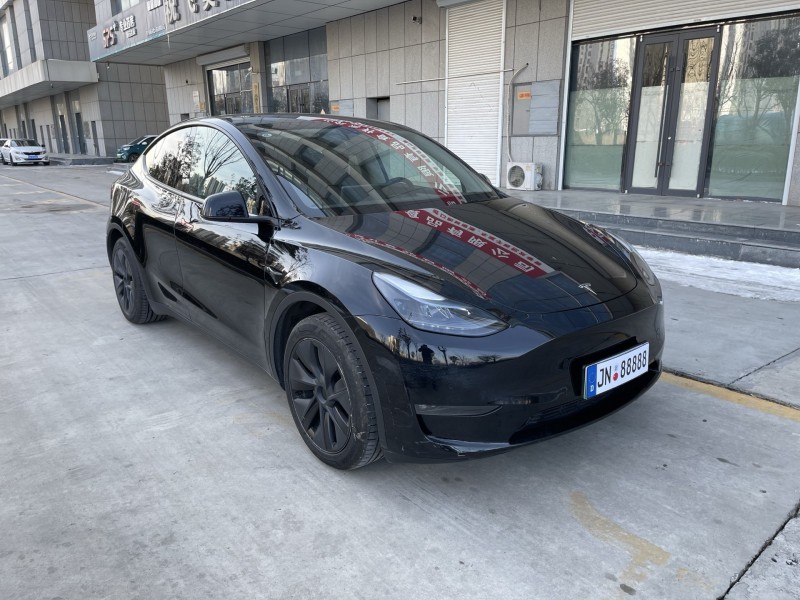 济宁24年特斯拉MODEL Y3