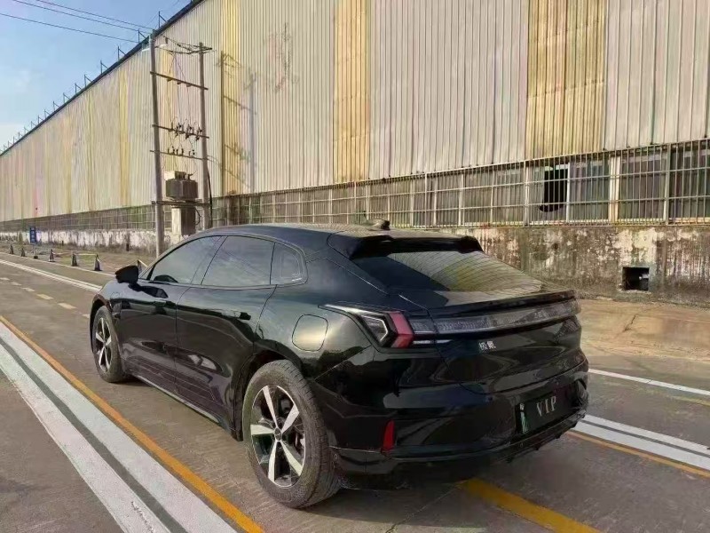 菏泽23年极氪汽车0018