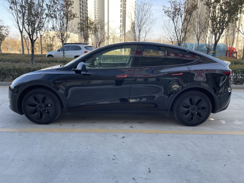 济宁24年特斯拉MODEL Y8