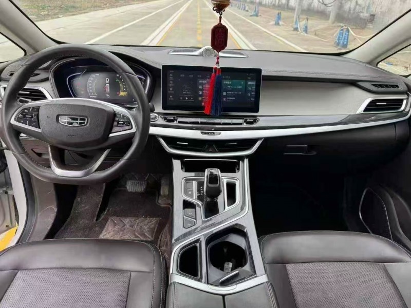 菏澤20年吉利帝豪4