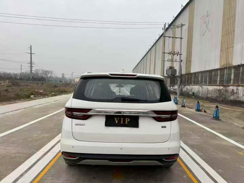 菏澤20年吉利帝豪9