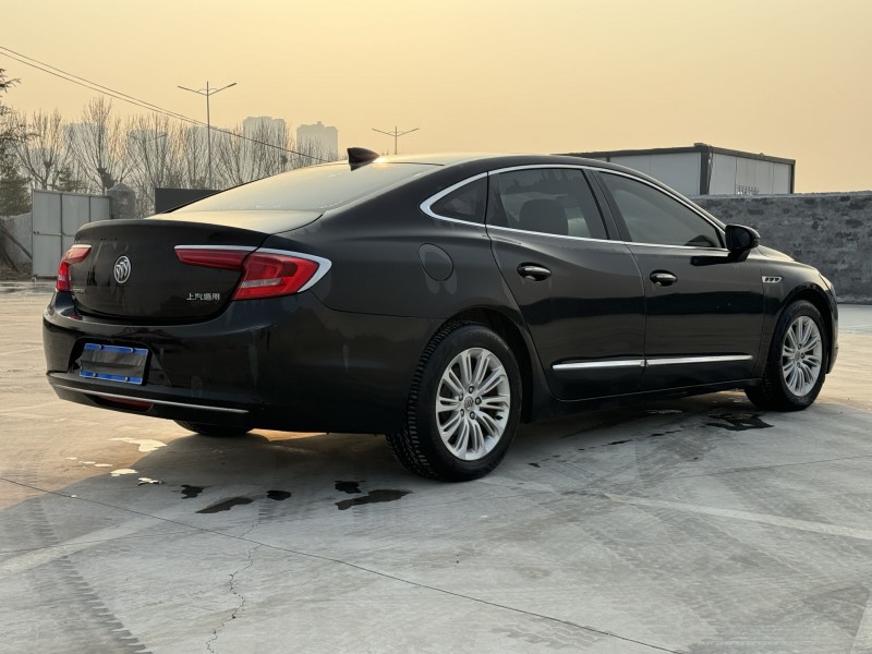 新乡16年别克君越9