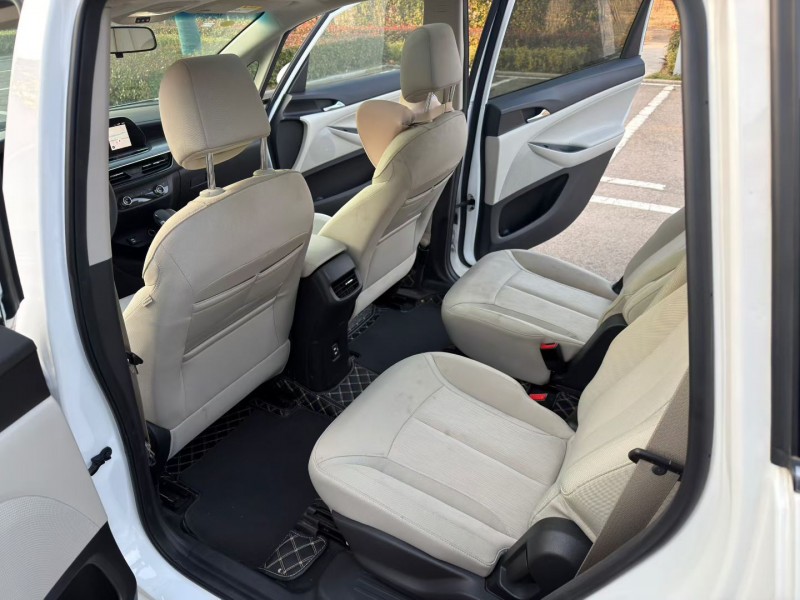 徐州23年别克GL65