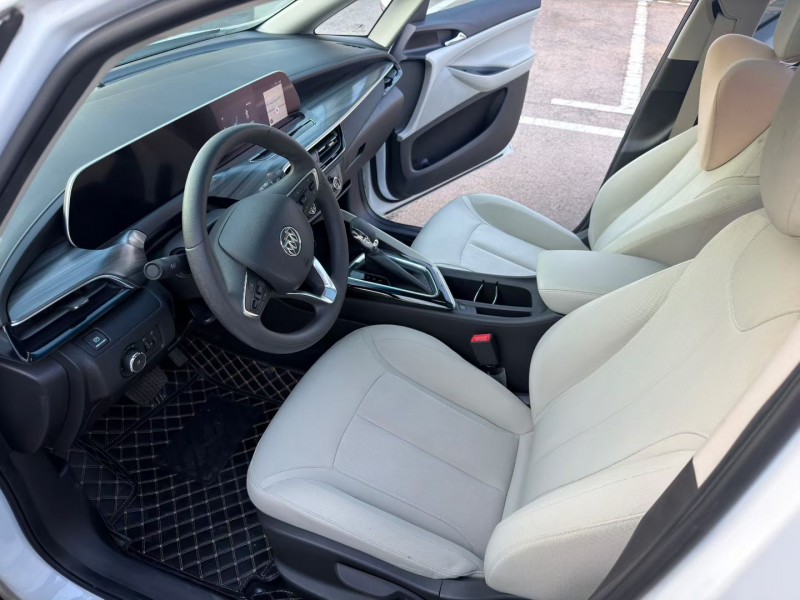 徐州23年别克GL67