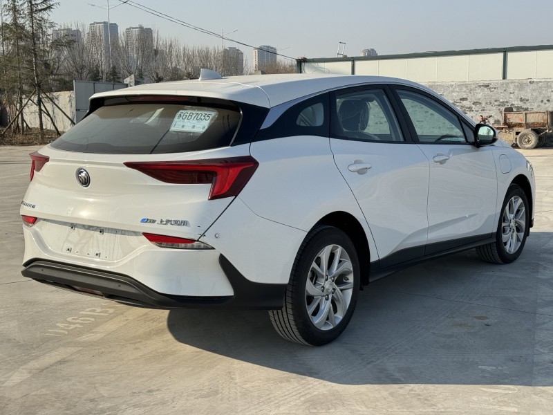 新乡26年别克微蓝9