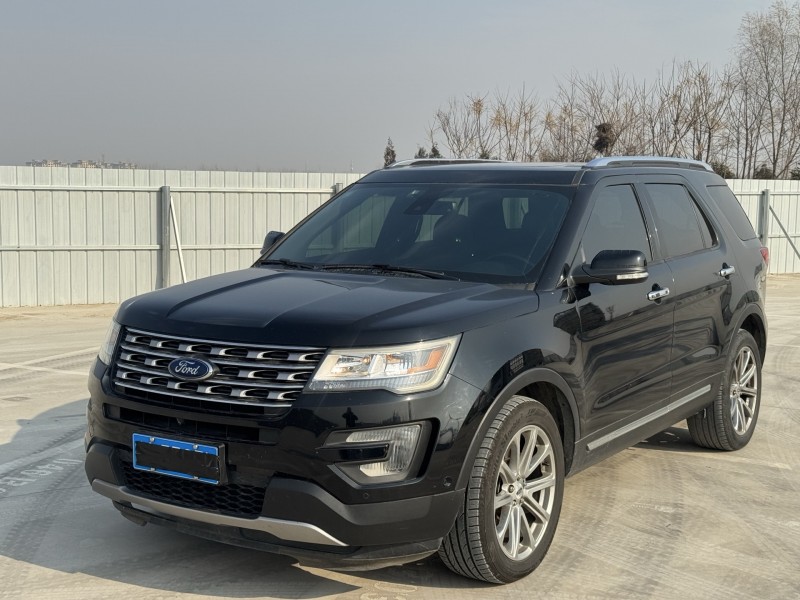 新乡19年福特探险者2