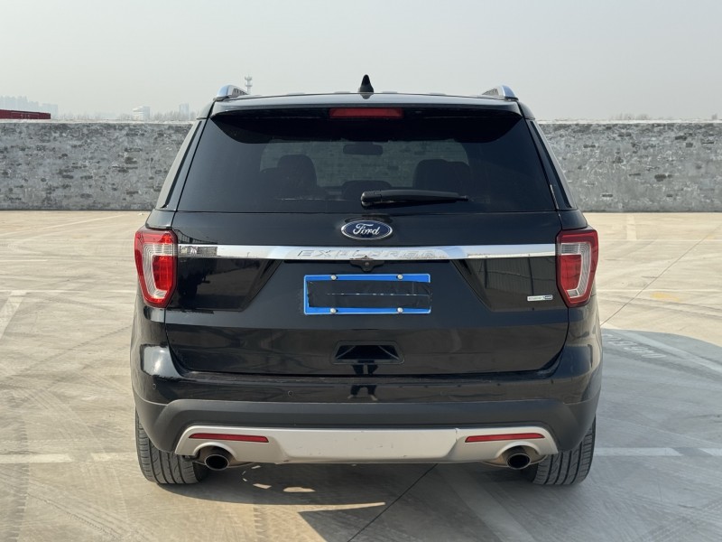 新乡19年福特探险者5