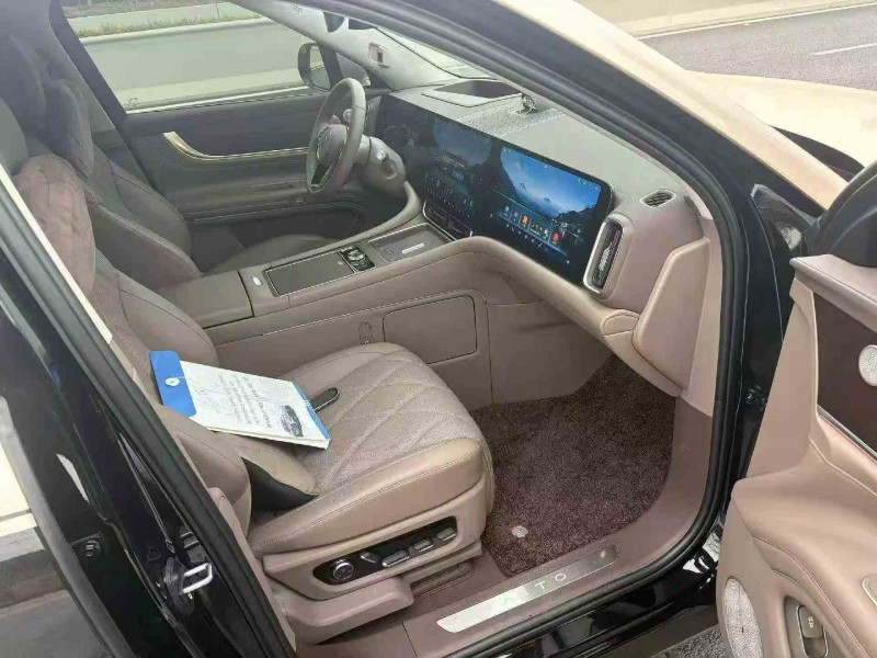 重庆25年华为智选问界5