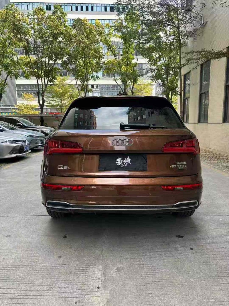 佛山18年奥迪Q55