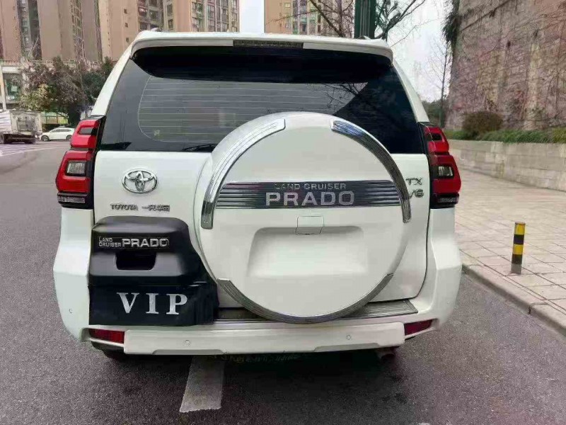 潍坊18年丰田普拉多9