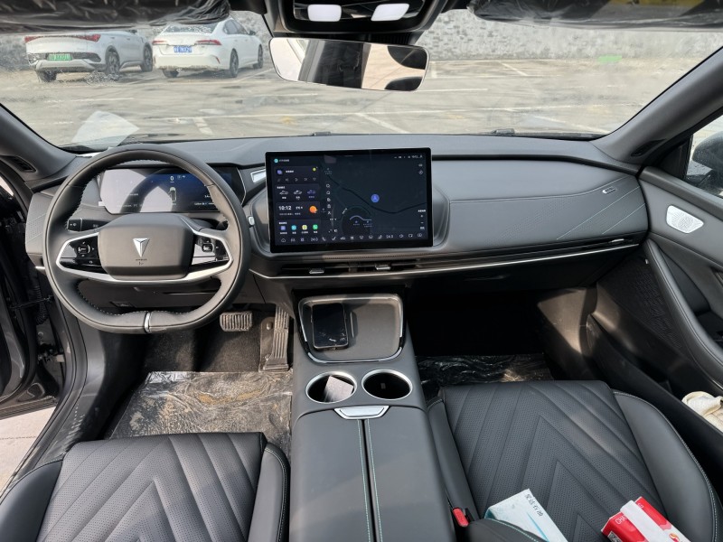 新乡25年长安汽车深蓝5