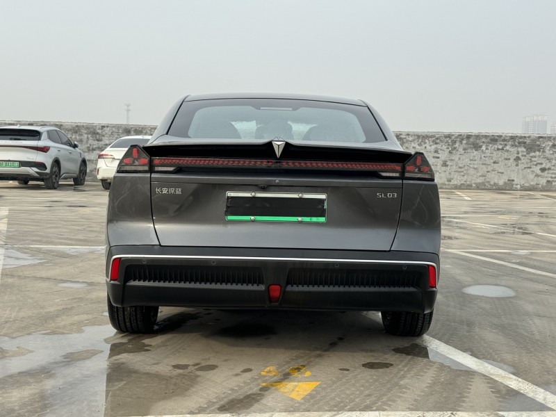 新乡25年长安汽车深蓝6