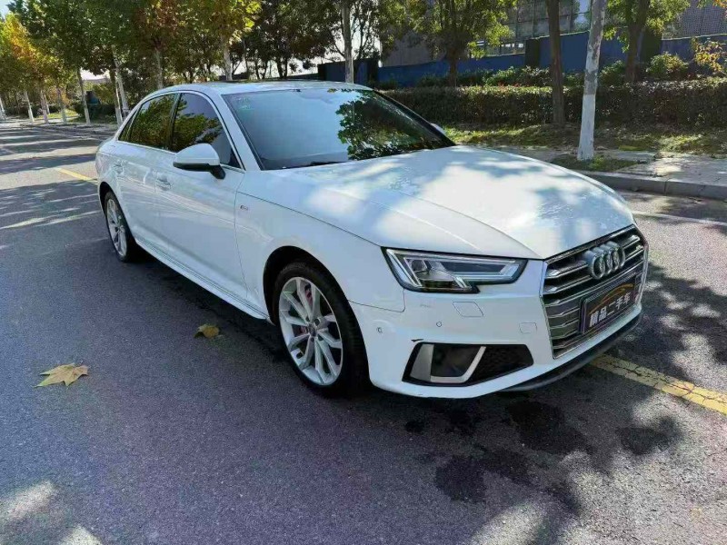 苏州19年奥迪A4L3