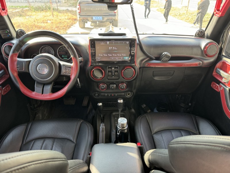 新乡15年Jeep牧马人5