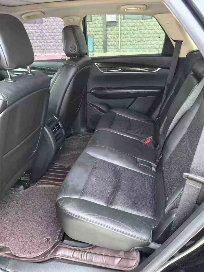 邯郸17年凯迪拉克XT59