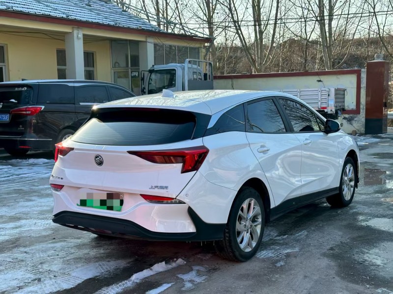 淄博24年别克微蓝8