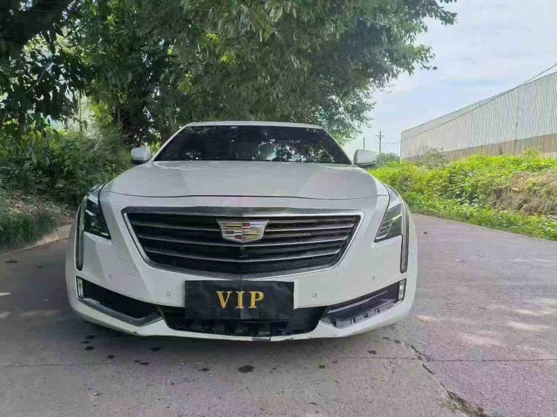 遂宁17年凯迪拉克CT61