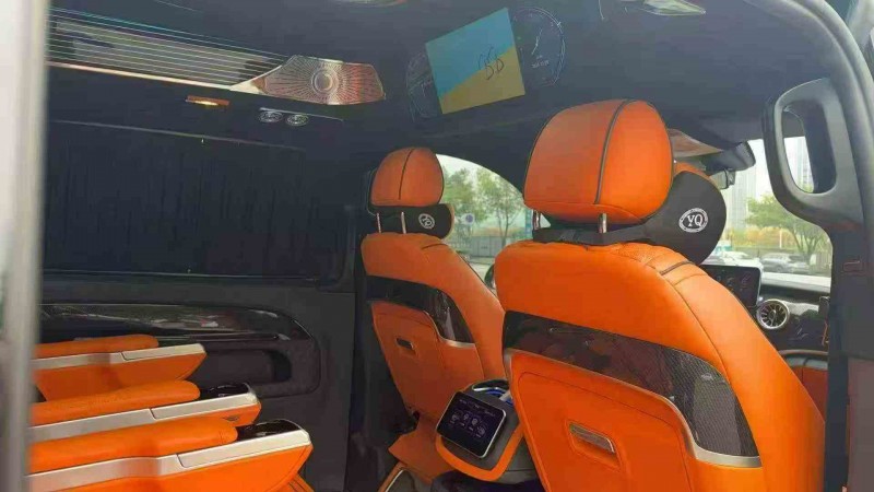 重庆24年奔驰威霆6