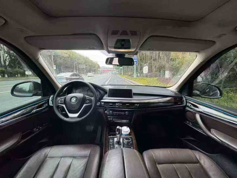 重庆15年宝马X54