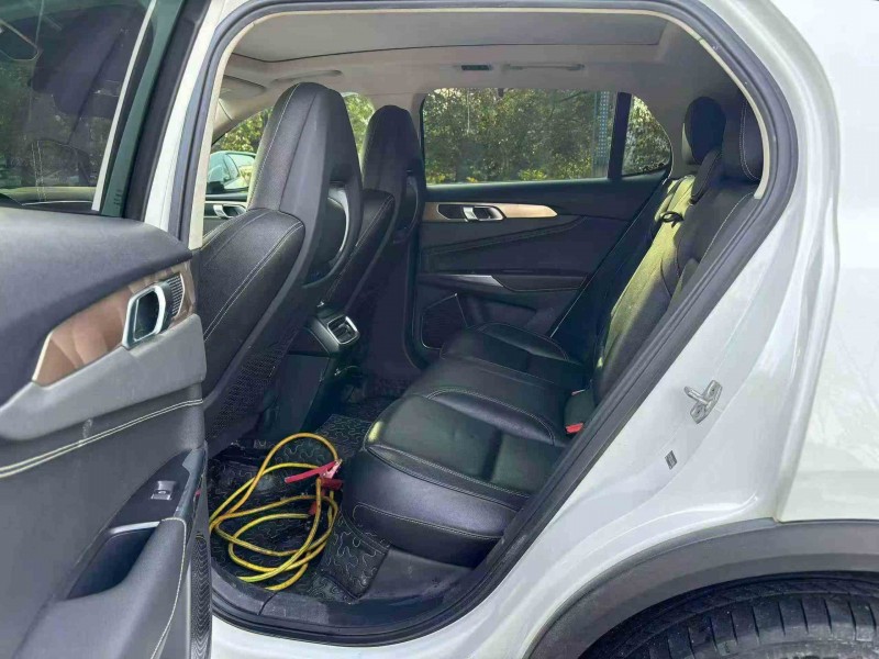 重庆18年领克015