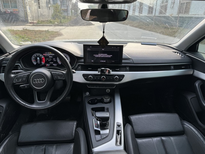 新乡21年奥迪A4L5