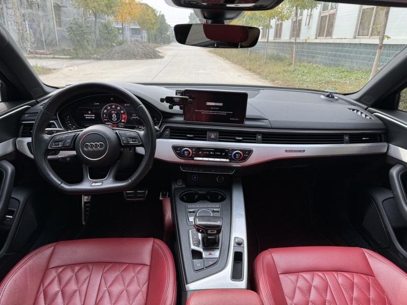 新乡19年奥迪S49