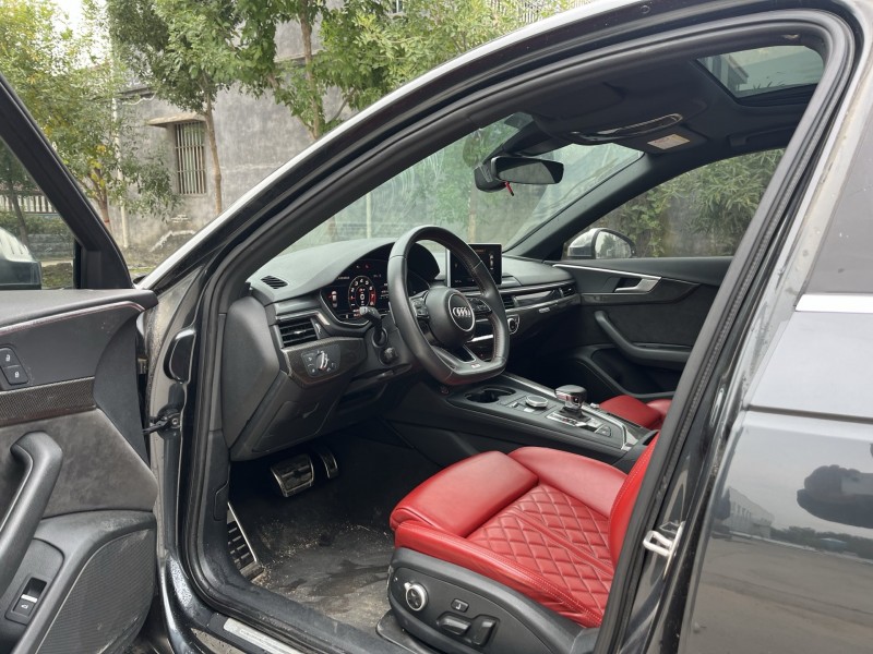 新乡19年奥迪S44