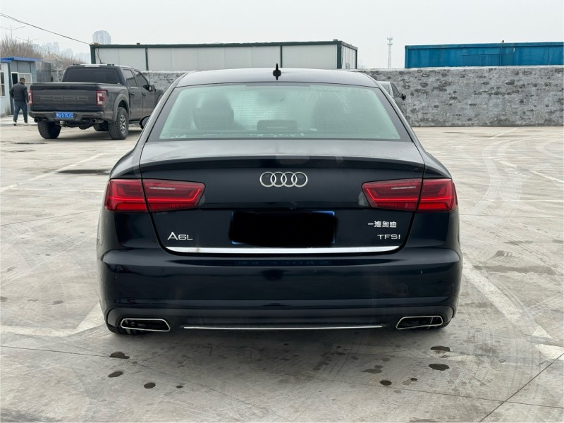 新乡17年奥迪A6L8