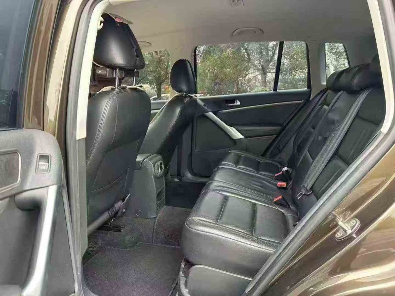 重庆13年大众途观5