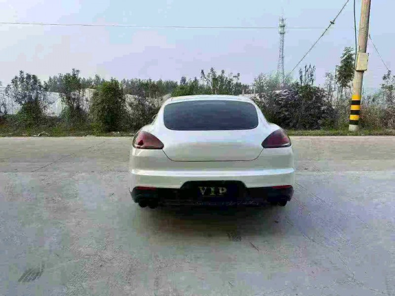 徐州11年保时捷帕拉梅拉4