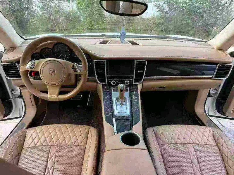 徐州11年保时捷帕拉梅拉8