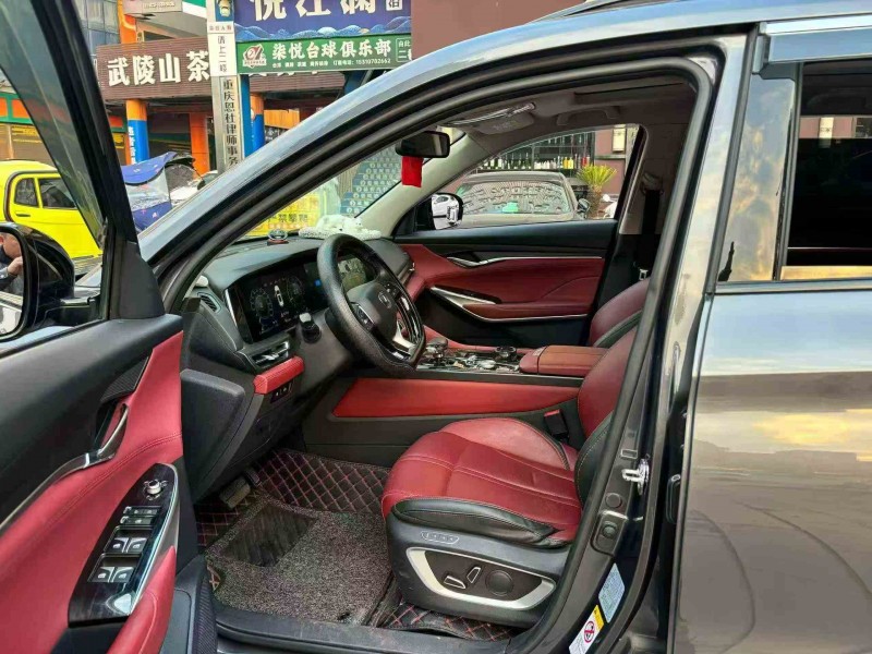 重庆21年长安汽车CS756