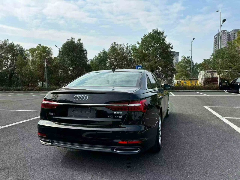 重庆19年奥迪A6L8