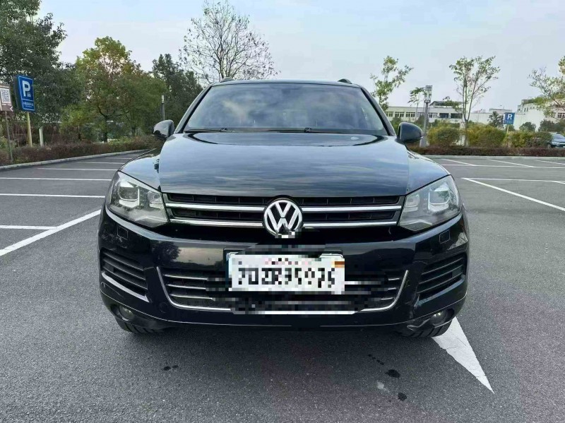 重庆12年大众途锐1