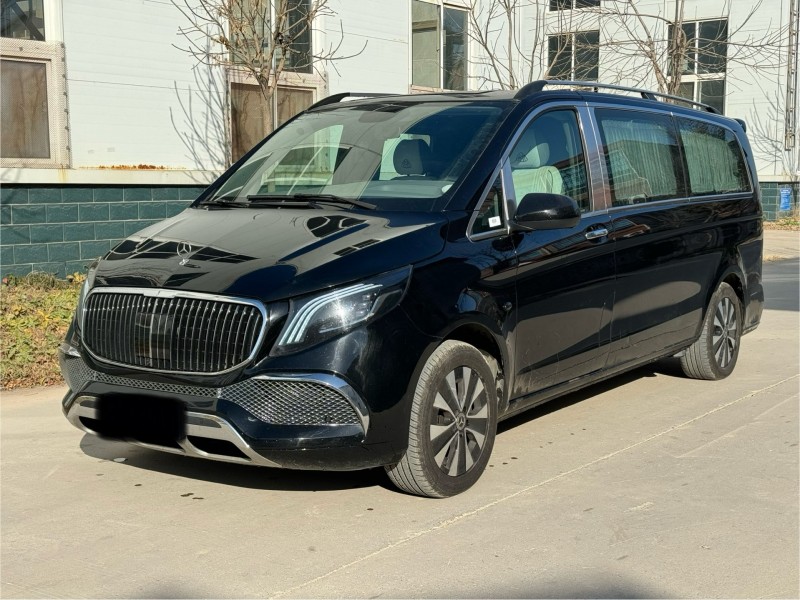 新乡24年奔驰威霆2