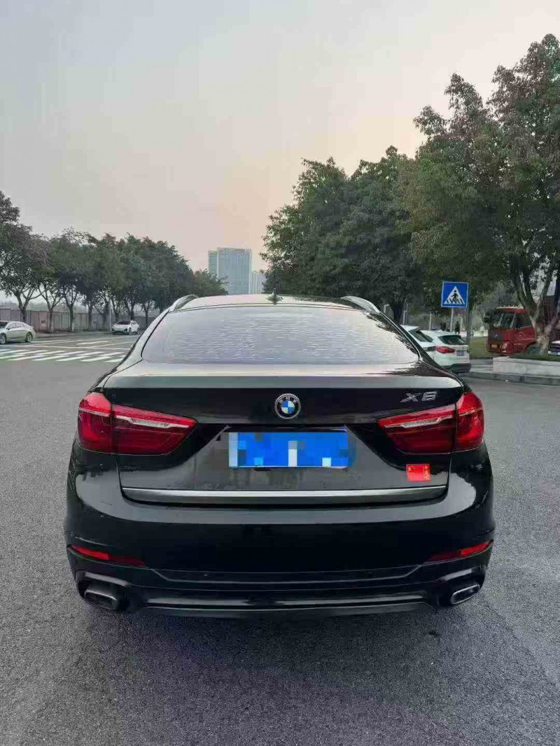 重庆18年宝马X69