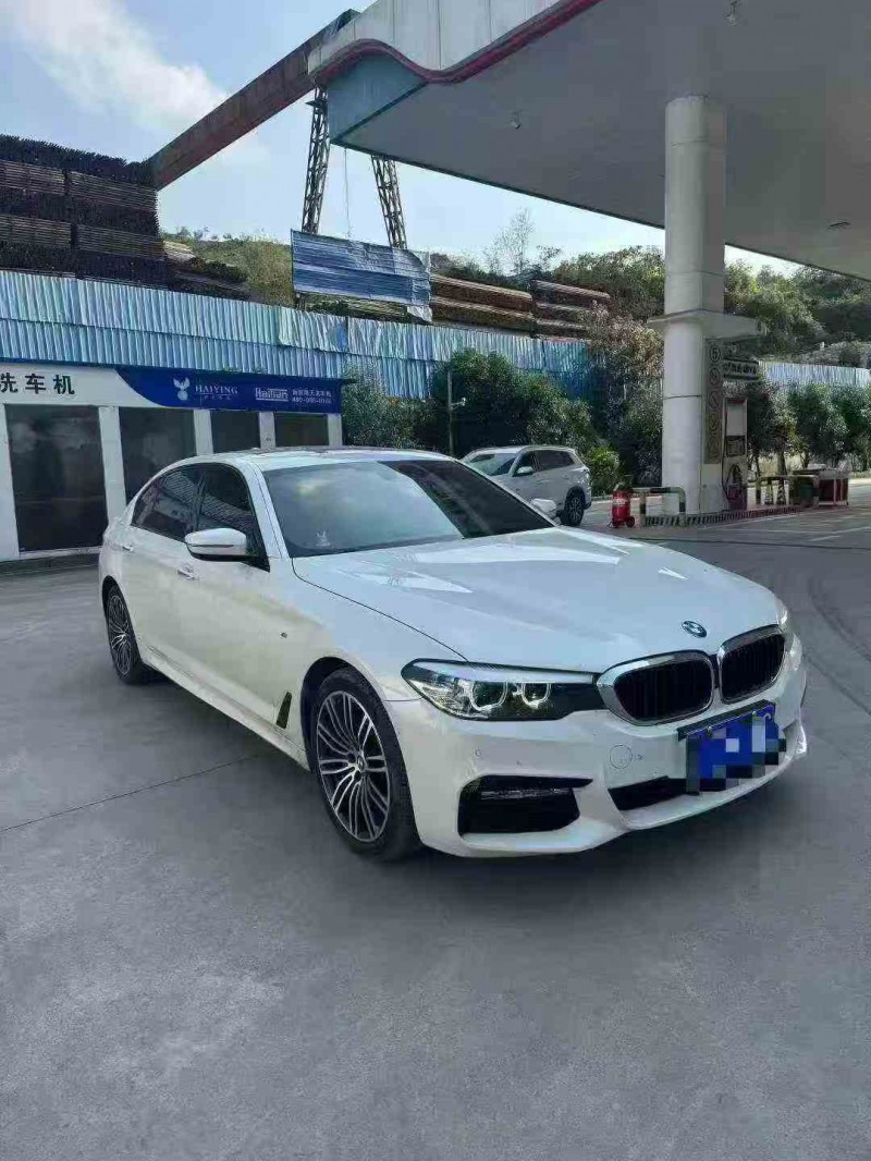 重庆18年宝马5系3