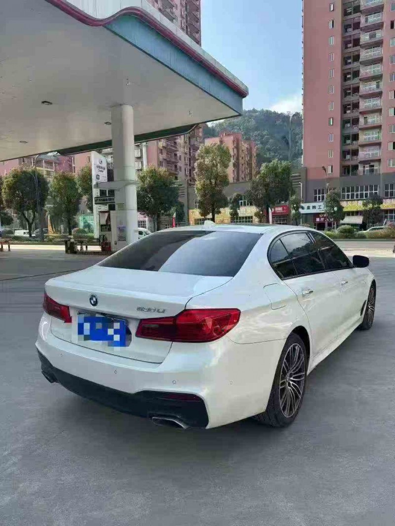 重庆18年宝马5系7