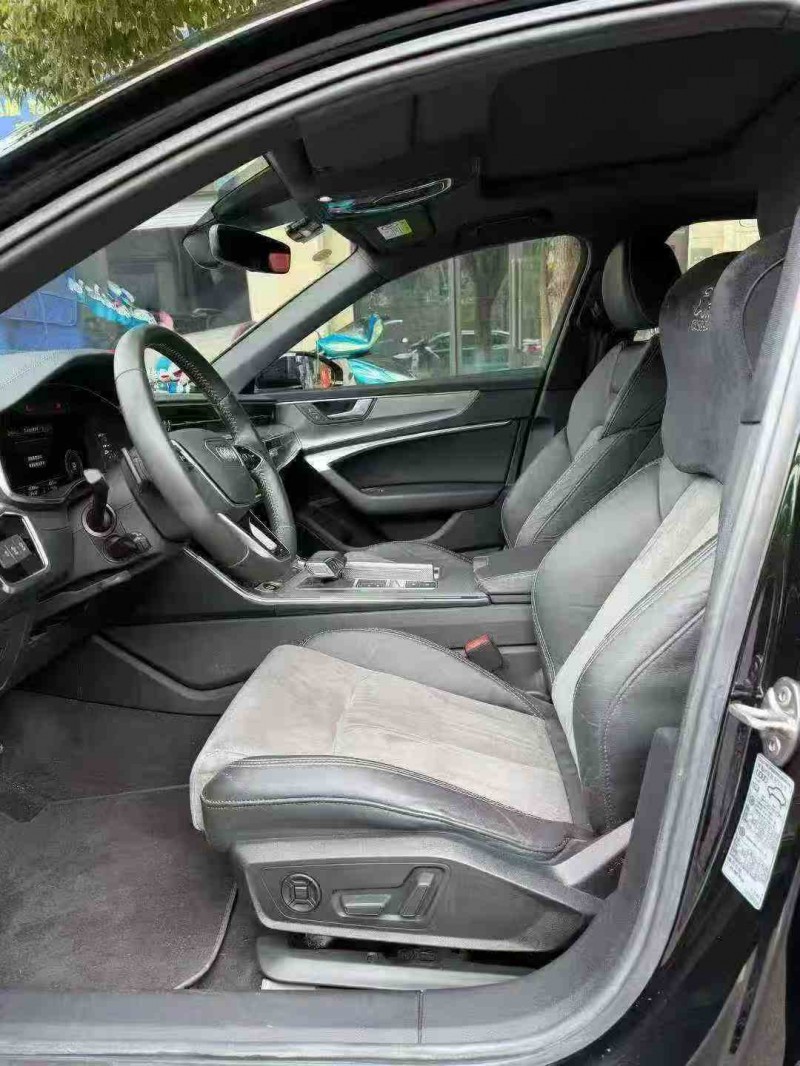 重庆21年奥迪A6L5