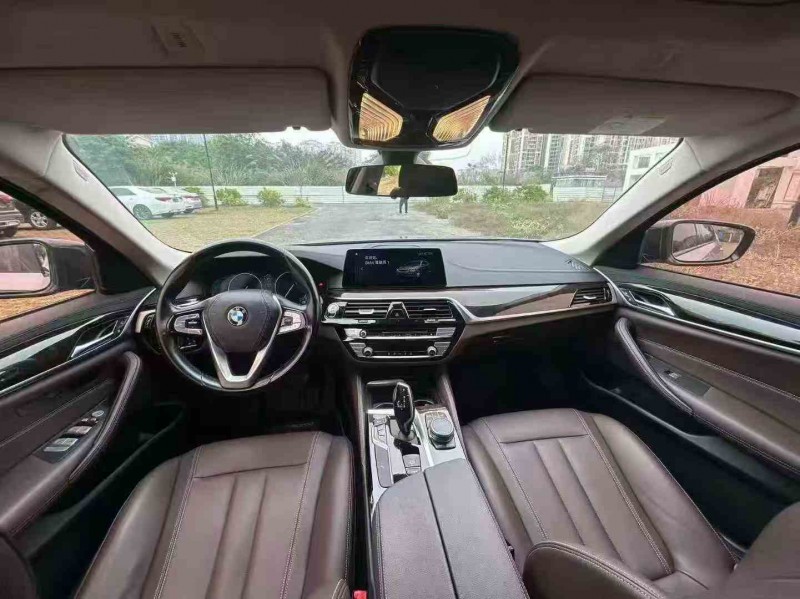 贵港19年宝马5系5