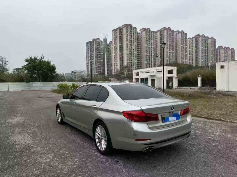 贵港19年宝马5系8