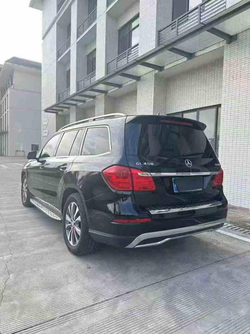 贵港16年奔驰GL8