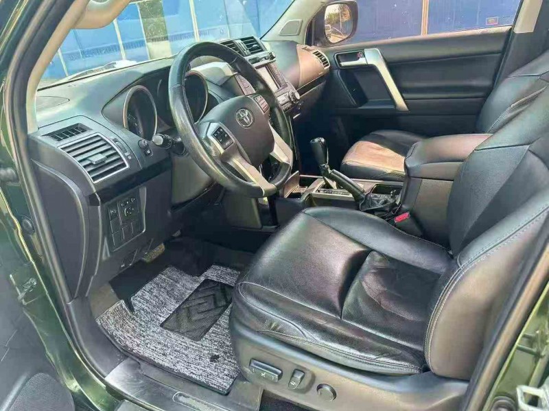 贵港17年丰田普拉多5