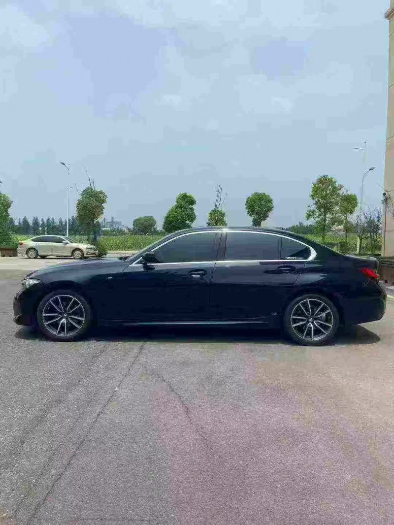 襄阳23年宝马3系4