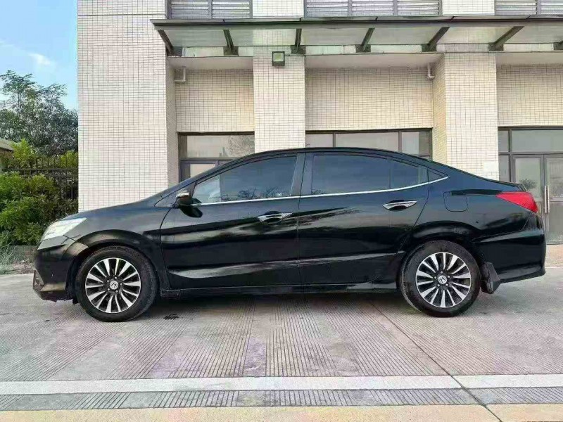 钦州15年本田凌派9