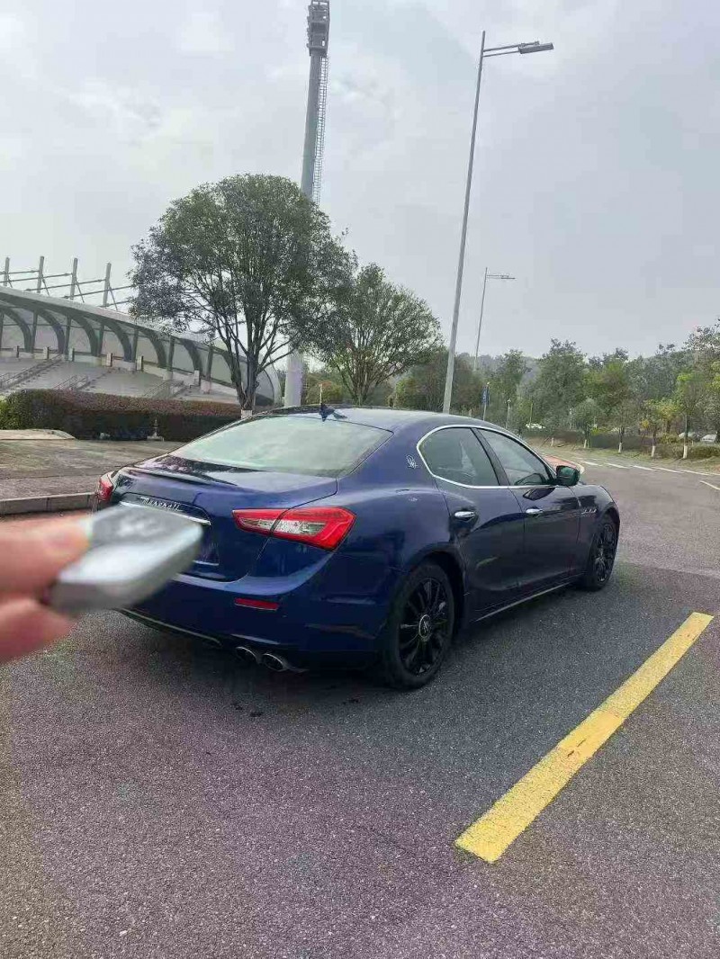 钦州17年玛莎拉蒂Ghibli7