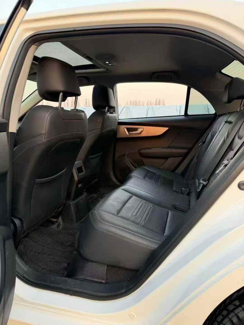 金华23年比亚迪秦4