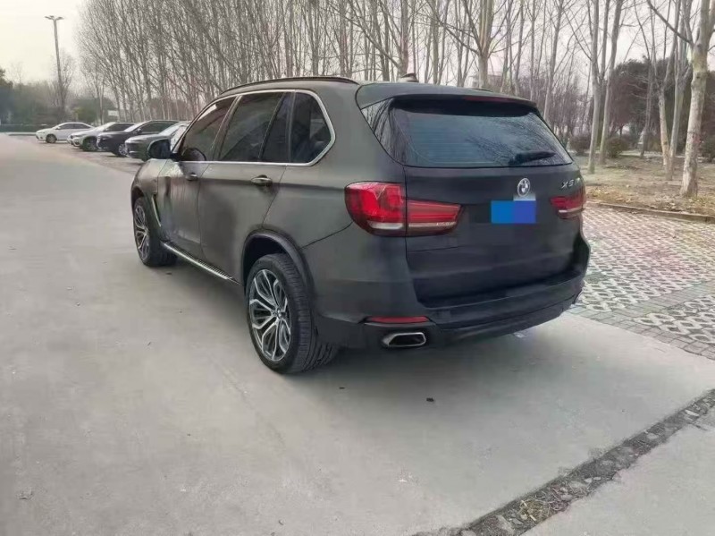 济宁16年宝马X58